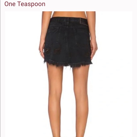 Aritzia - One Teaspoon junk yard distressed skirt in Black Oak Size 6 - Picture 3 of 11